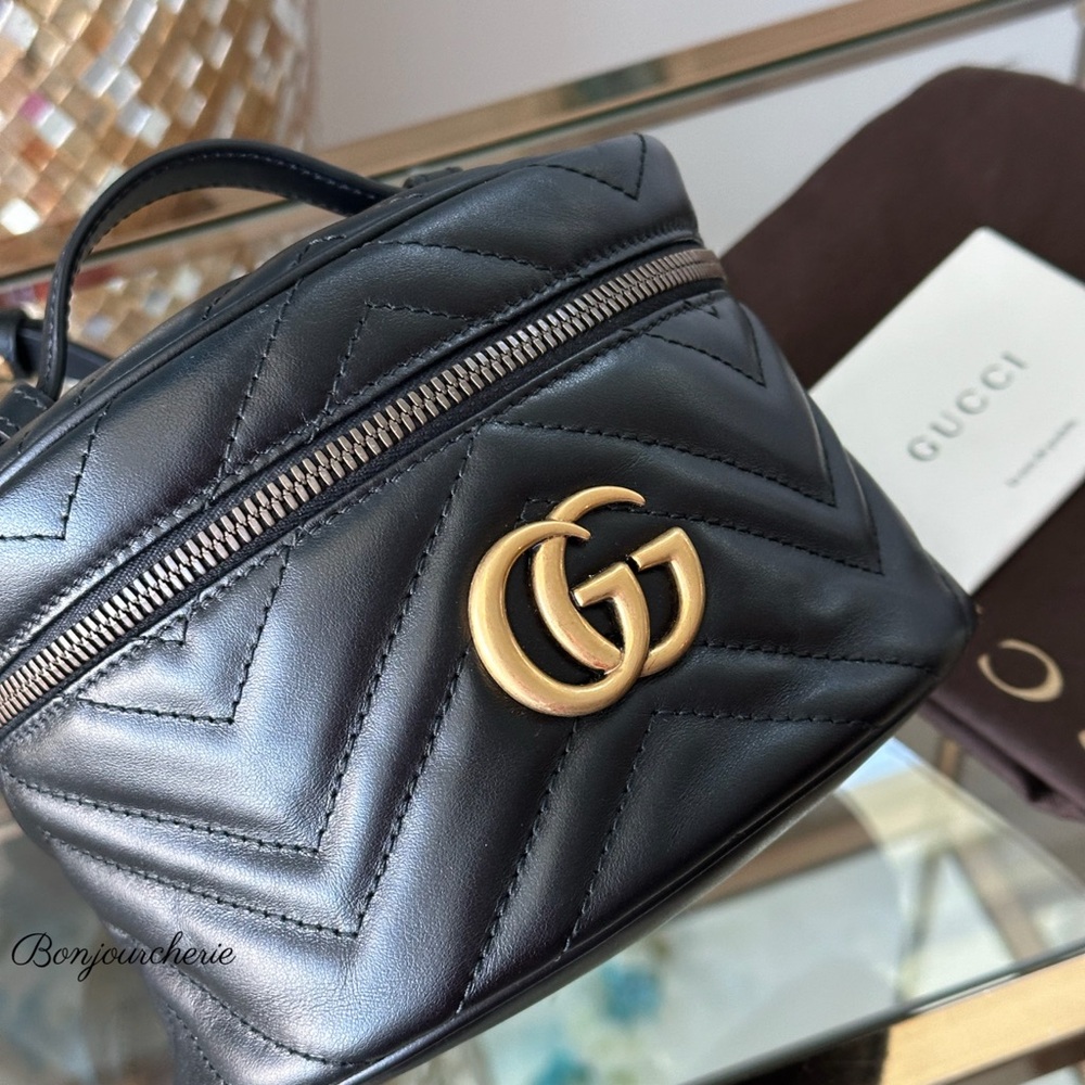 Authentic Gucci Black Quilted crossbody - Picture 7 of 15